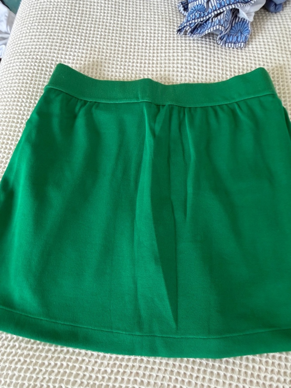 SPANX Green Mini Skirt with White Piping - Picture 4 of 5